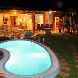 https://bungalow-21-tauro.in-canary-islands.com